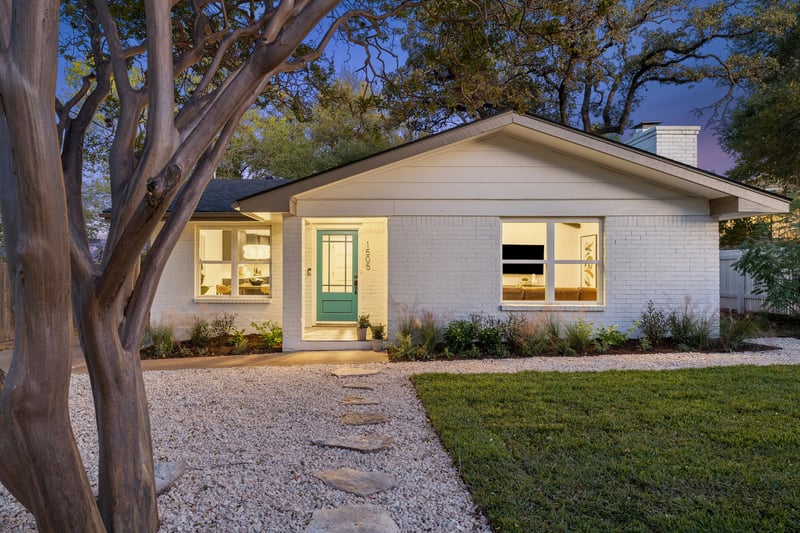 Virtual tour of 1505 Summit ST