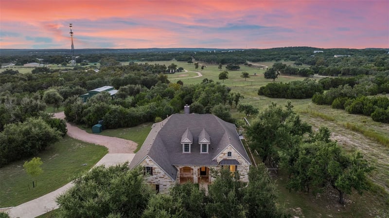 Virtual tour of 265 Quinn Dr