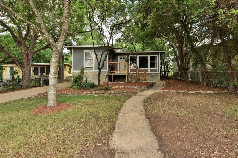 Virtual tour of 2906 Glen Rae St