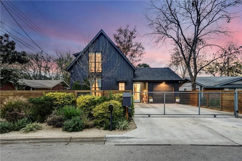 Virtual tour of 3102 Brinwood Ave