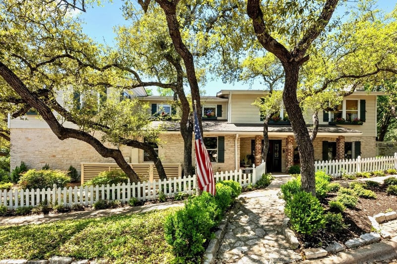 Virtual tour of 4403 Canyonside TRL