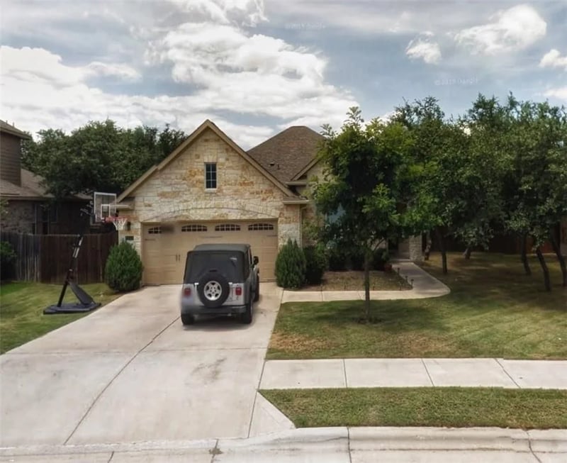 Virtual tour of 8112 Alophia DR