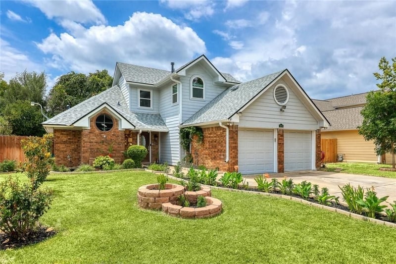 Virtual tour of 8219 Racine TRL