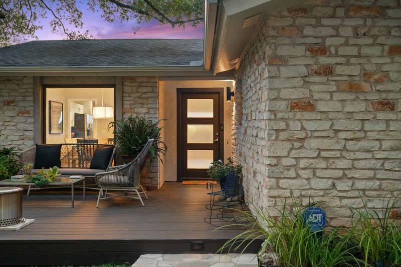Virtual tour of 8900 Rockcrest DR