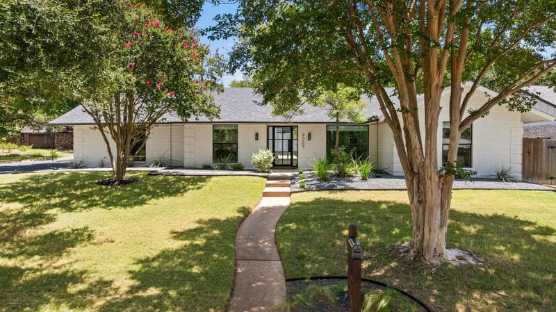 Virtual tour of 9009 Rockcrest Dr