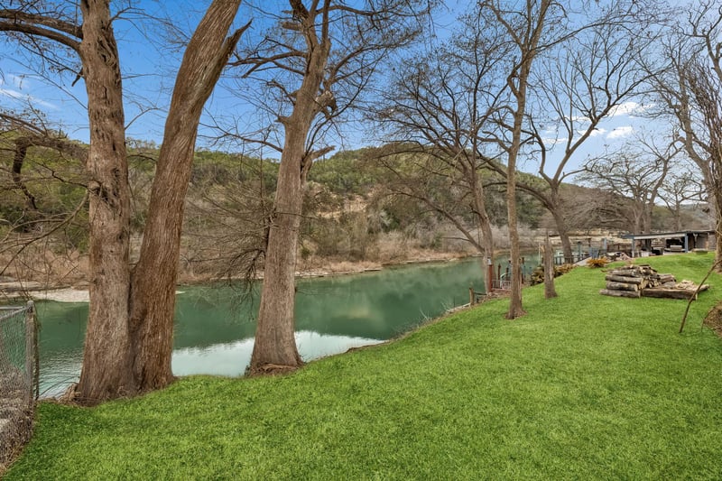 Virtual tour of 0 River Run