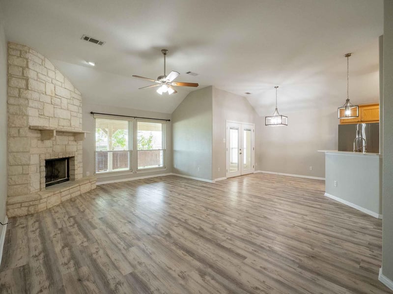 Virtual tour of 100 Linsey CV
