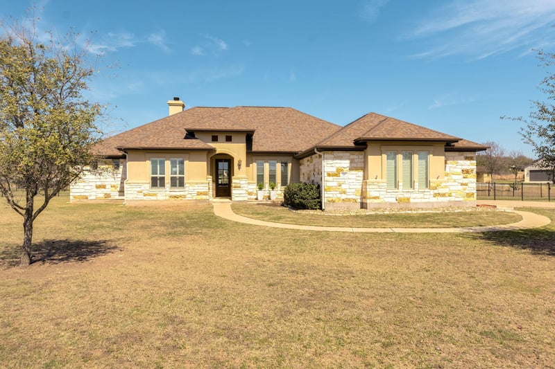 Virtual tour of 100 Noble Log Grv