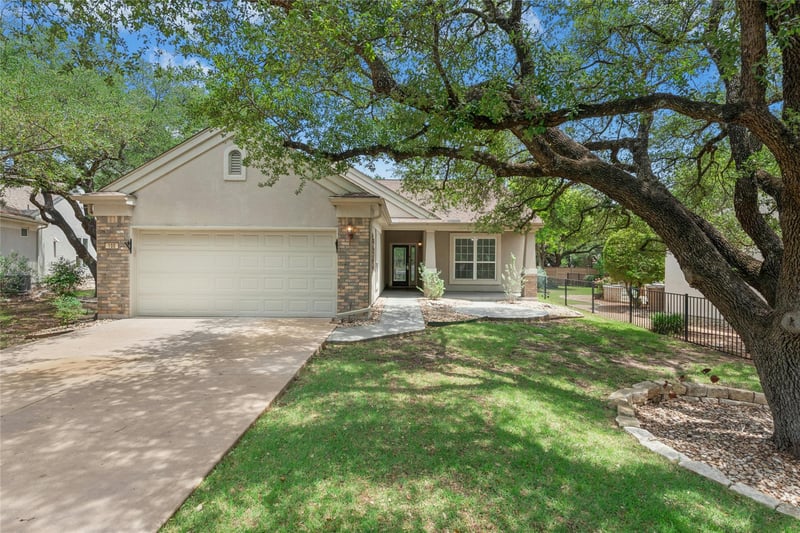 Virtual tour of 100 Vail CT