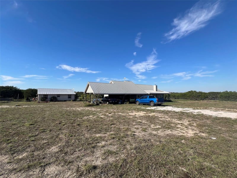 Virtual tour of 1000 County Road 203