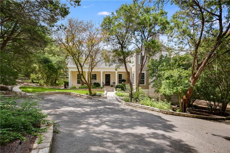 Virtual tour of 1000 Live Oak Cir