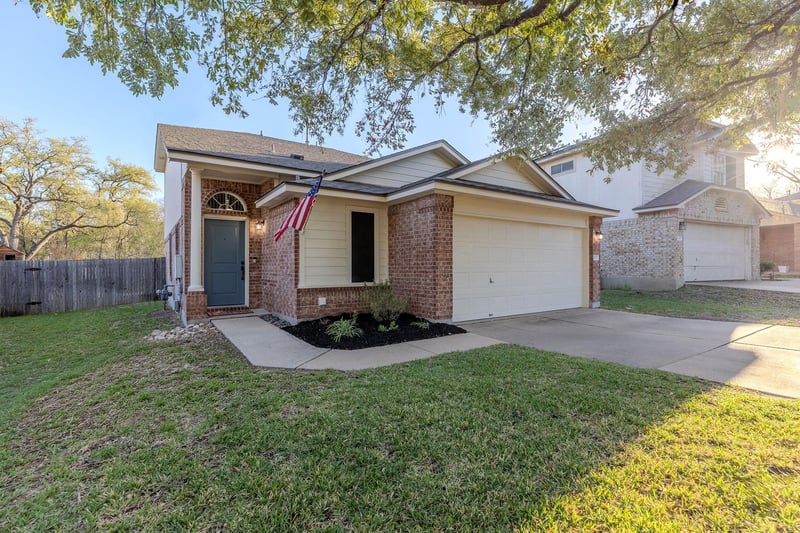 Virtual tour of 1002 Moser River Dr