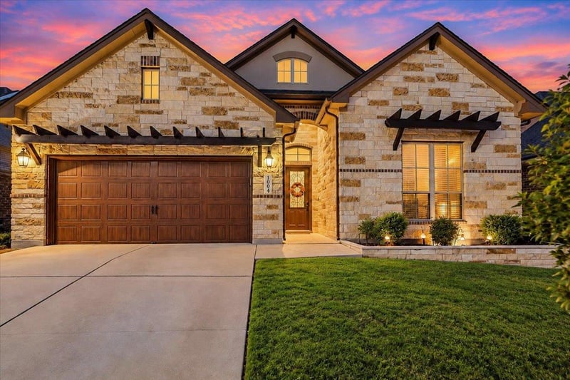 Virtual tour of 1004 Hezekiah Ln