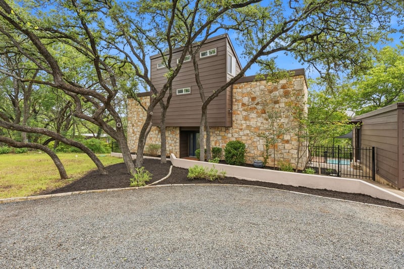 Virtual tour of 1004 Jousting PL
