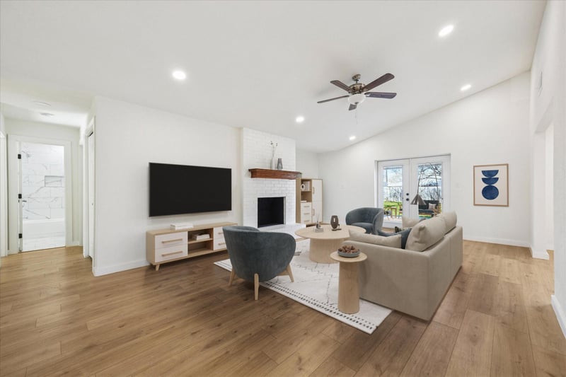 Virtual tour of 1005 Bowie St