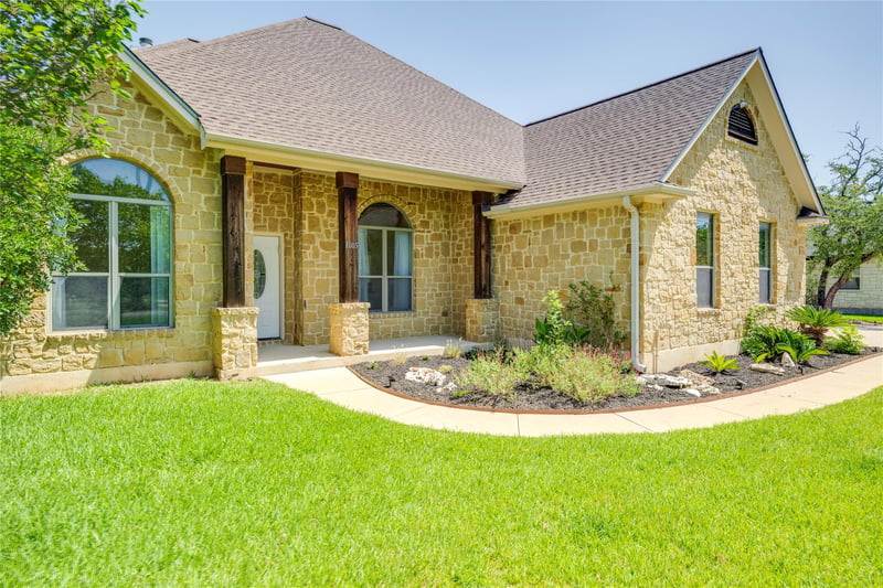 Virtual tour of 1005 Cedar Park DR