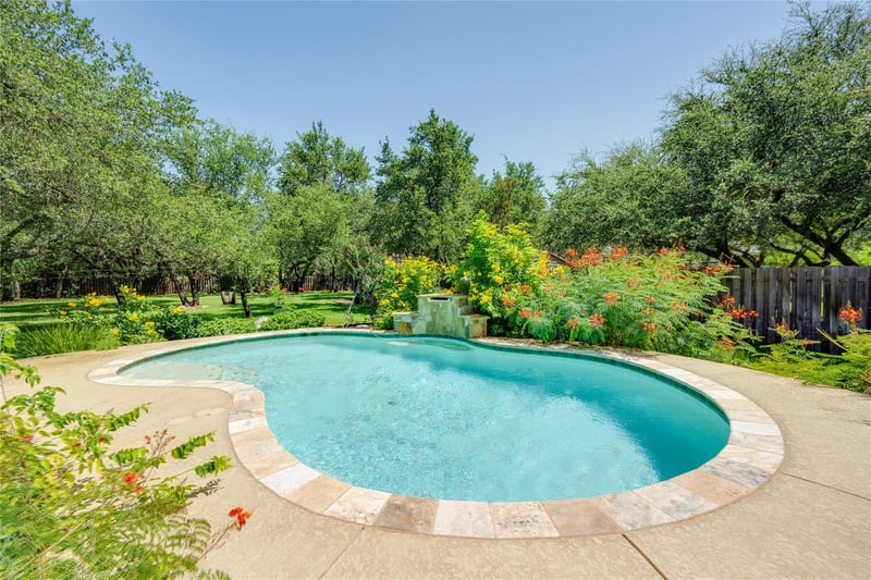 Virtual tour of 1005 Cedar Park DR