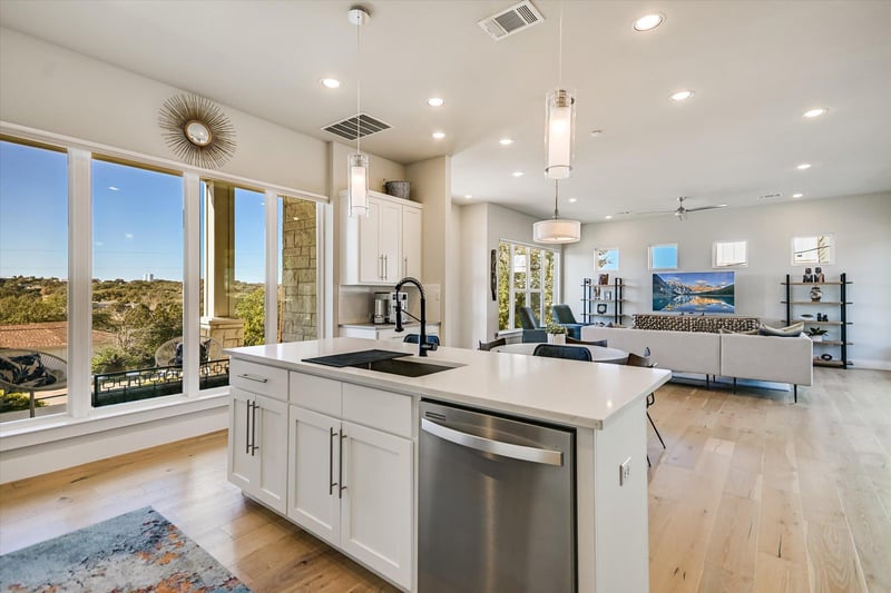 Virtual tour of 1005 Larkhall DR