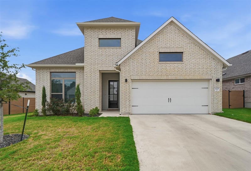 Virtual tour of 1005 Rollingwood Trl