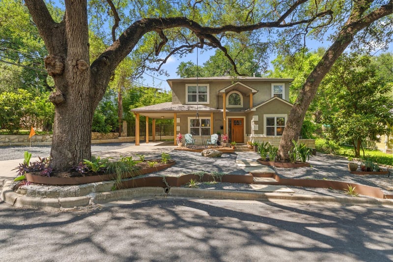 Virtual tour of 1006 Avondale RD