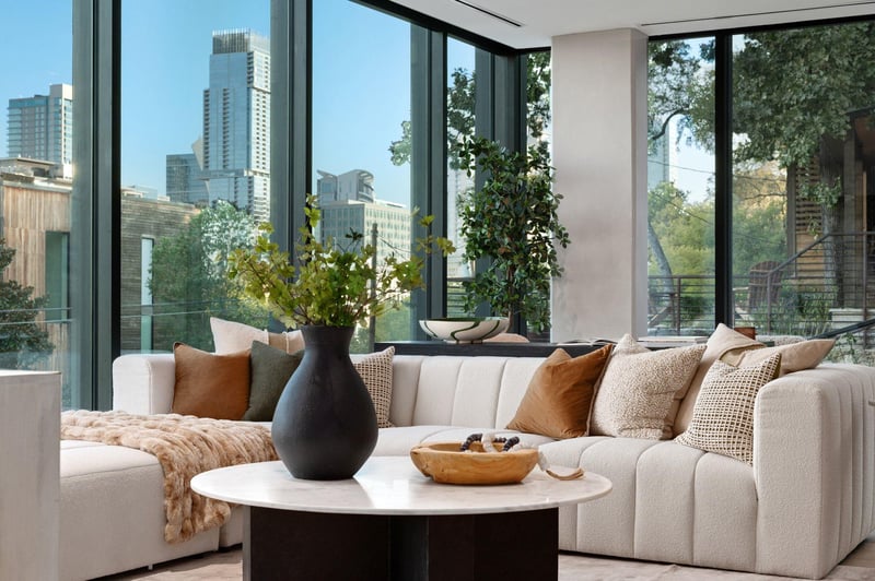 Virtual tour of 1006 Baylor ST Unit #204