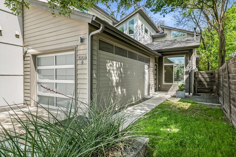Virtual tour of 1006 Payne Ave Unit #B