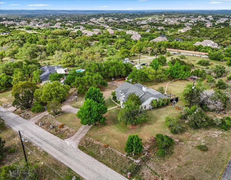 Virtual tour of 1007 Hidden Hills Dr