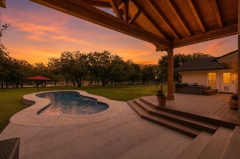 Virtual tour of 1007 S Gabriel DR