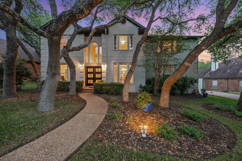 Virtual tour of 10080 Circleview Dr