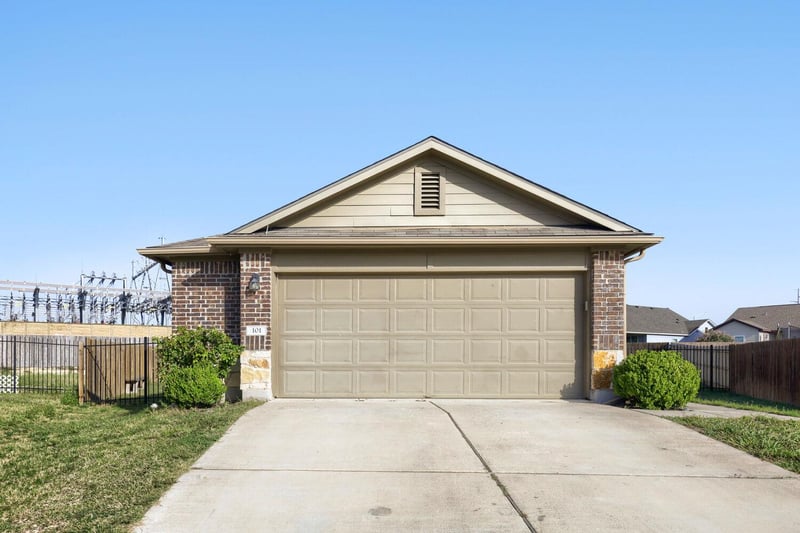 Virtual tour of 101 Blue Sage DR