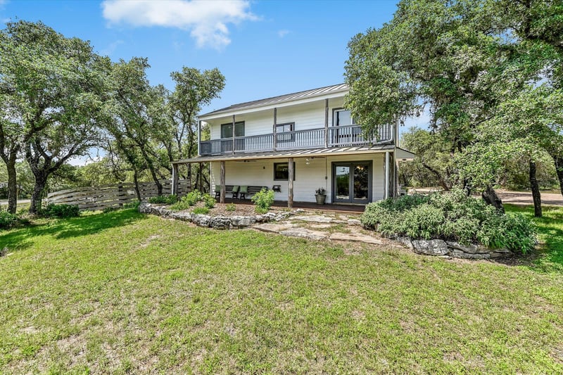 Virtual tour of 101 Chapparal DR