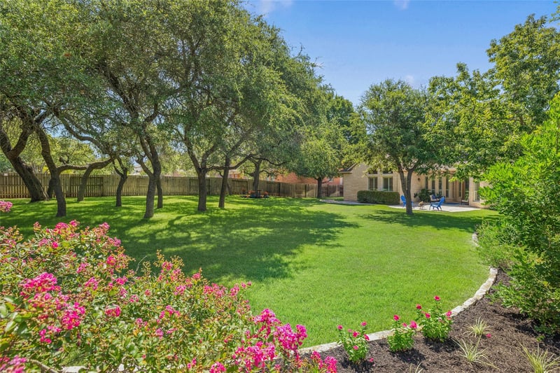 Virtual tour of 101 Monarch Ln