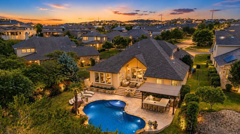 Virtual tour of 101 Pierce Range RD