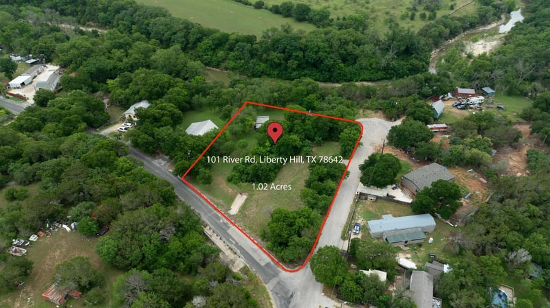 Virtual tour of 101 River Rd