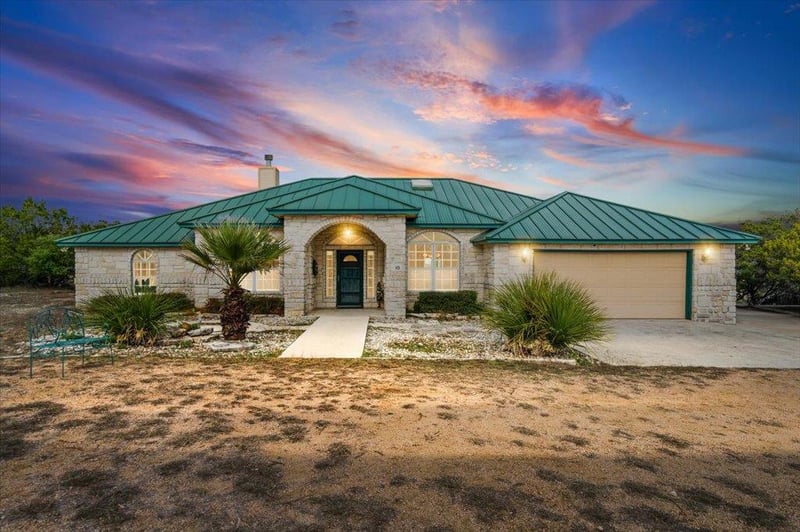 Virtual tour of 101 Valley Vista Rd