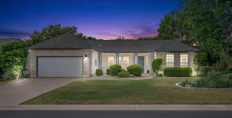Virtual tour of 101 Vinca DR