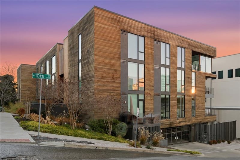 Virtual tour of 1010 W 10th ST Unit #202