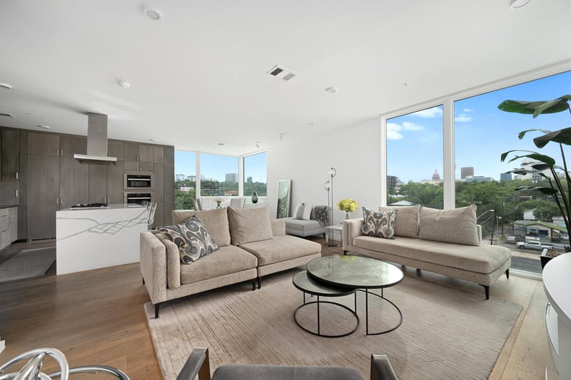 Virtual tour of 1010 W 10th ST Unit #302