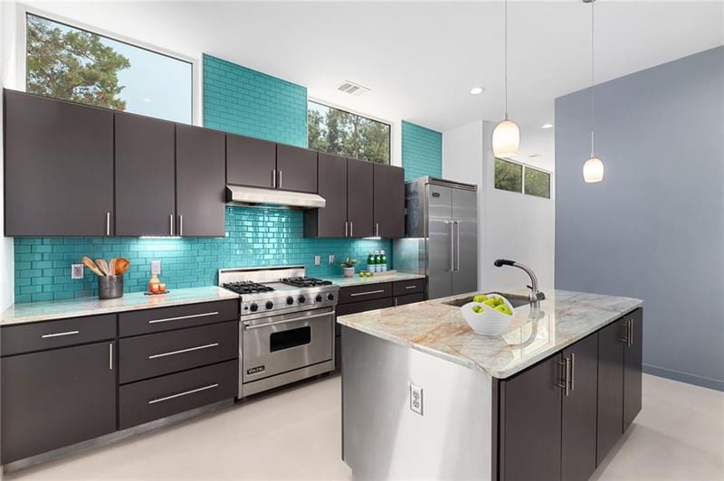 Virtual tour of 10101 Lake Ridge DR