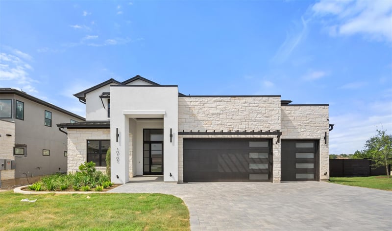 Virtual tour of 10105 Cressida Bend