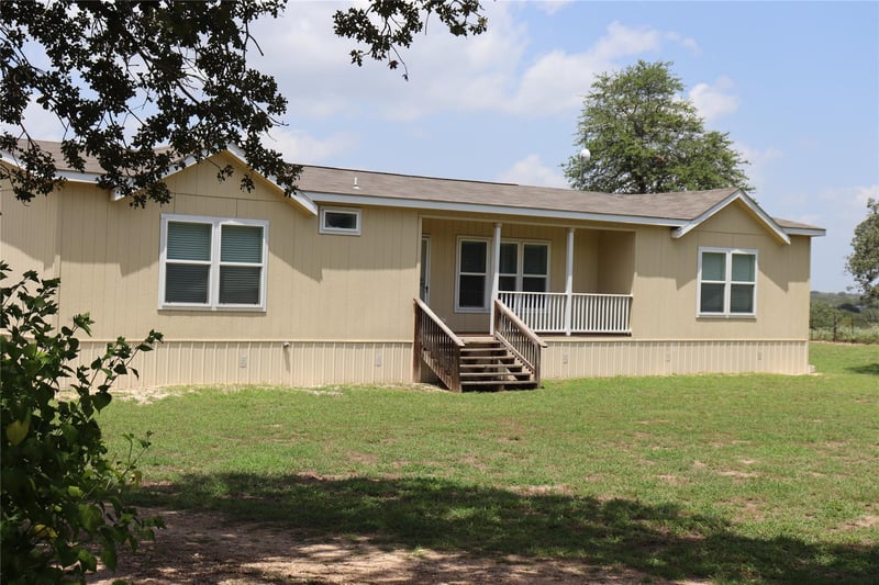 Virtual tour of 10105 Fm 86