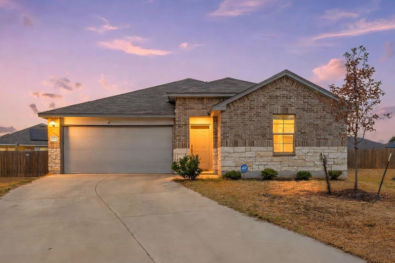Virtual tour of 1012 Velvet Ct