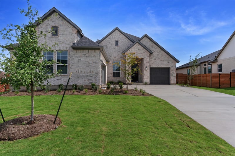 Virtual tour of 1013 Painted Horse DR