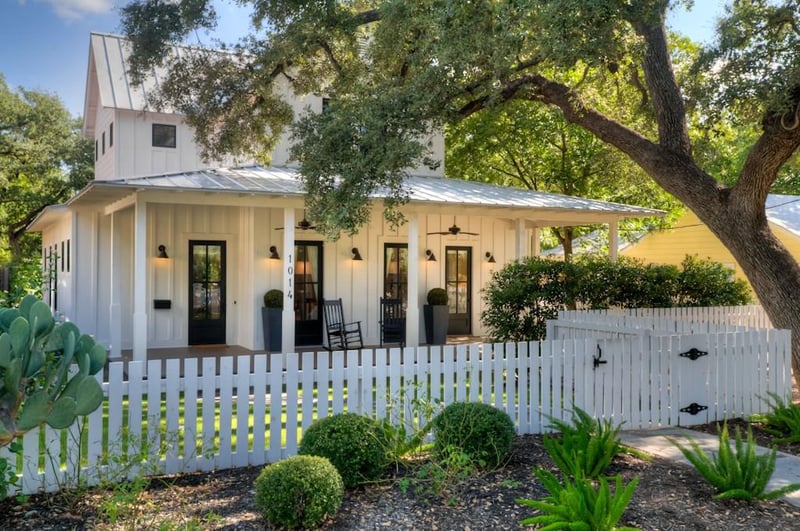 Virtual tour of 1014 W Milton St