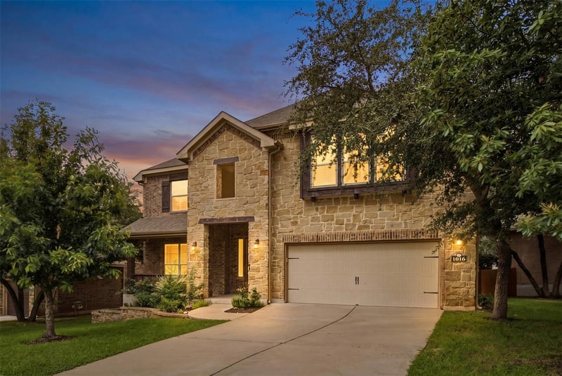 Virtual tour of 1016 Winding Way DR