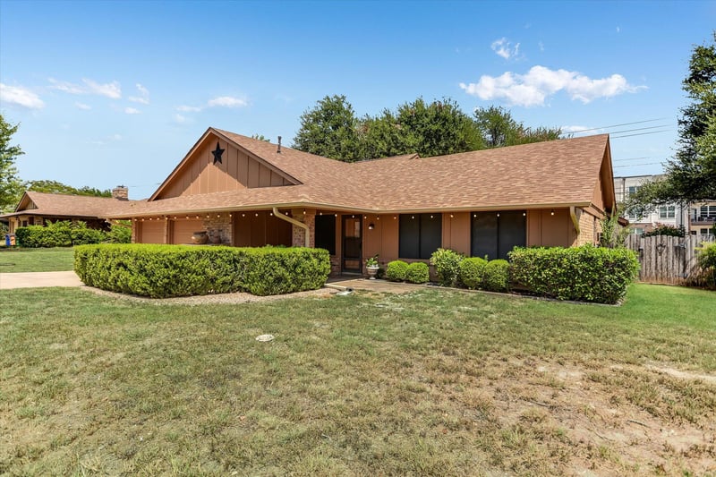 Virtual tour of 10207 Willfield DR