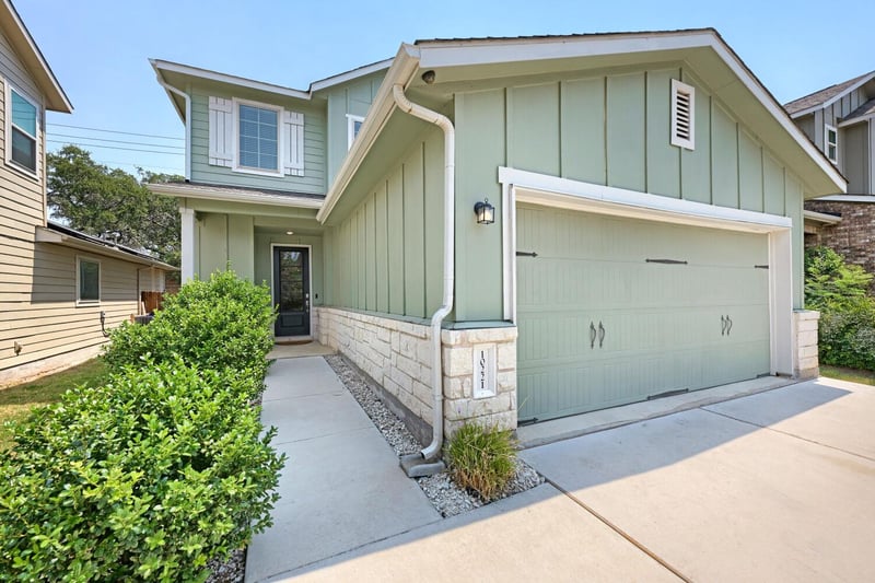 Virtual tour of 10221 Buster DR