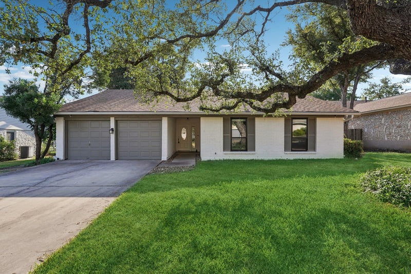 Virtual tour of 10229 Missel Thrush Dr