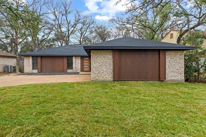 Virtual tour of 10244 Missel Thrush DR