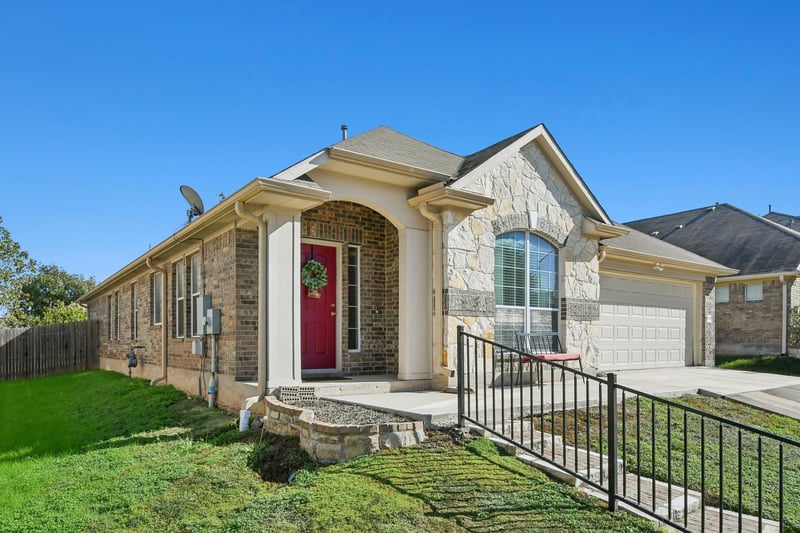 Virtual tour of 1028 Hot Spring Vly